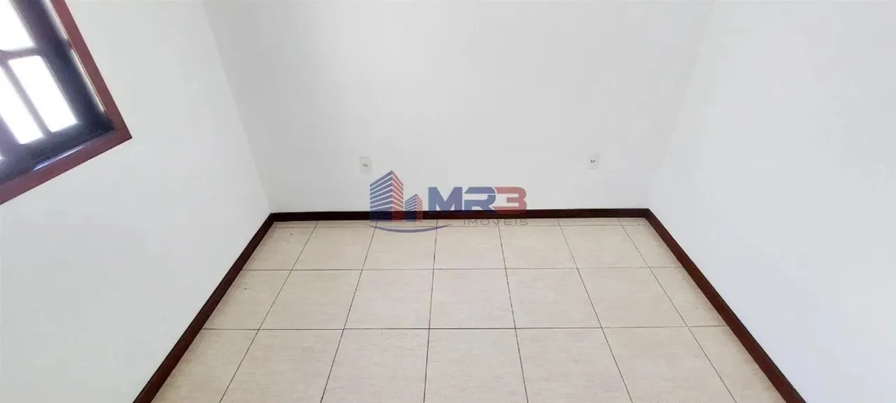 Unfurnished house with a closed kitchen and 3 bedrooms — photo 13
