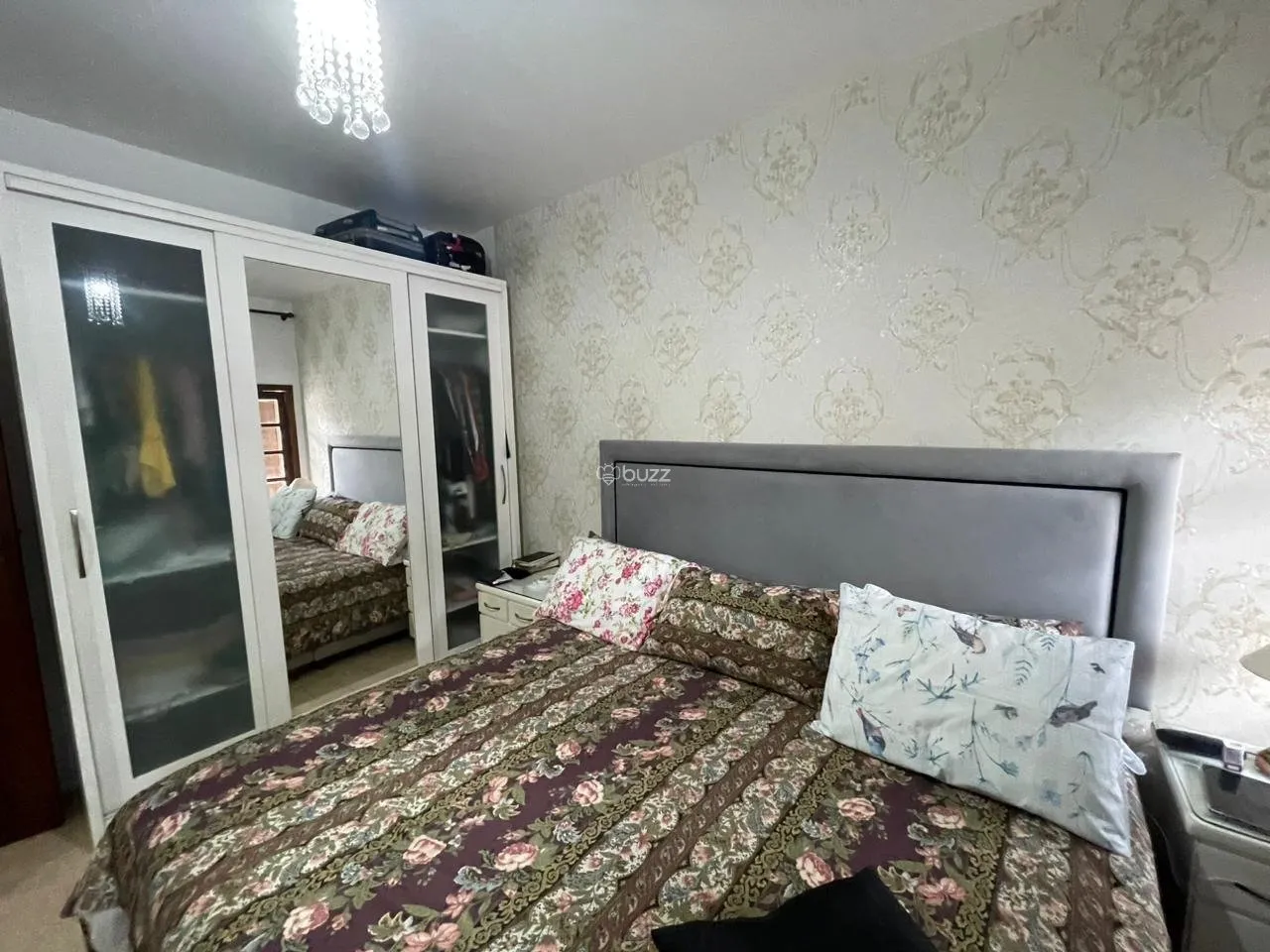 House with 5 bedrooms, 3 bathrooms and a private garden — photo 2