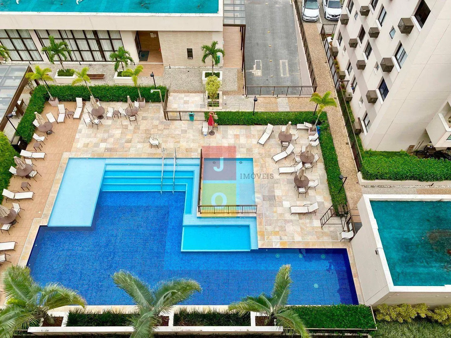160 m² penthouse with 3 bedrooms and 2 en-suites — photo 10