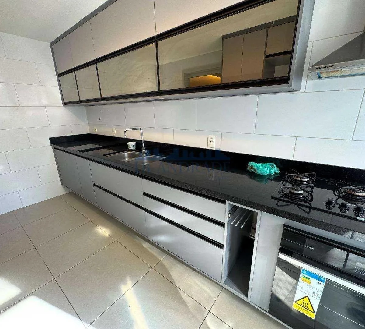 Apartment with 3 bedrooms and 2 suites, 4 bathrooms — photo 24