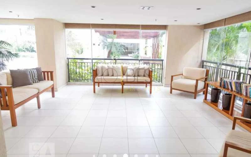 Furnished 2-bedroom apartment with integrated open-plan kitchen — photo 24