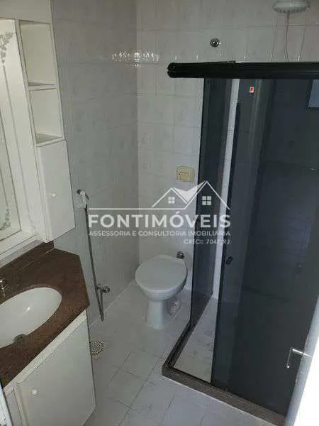 2-bedroom apartment in a building with a pool — photo 5