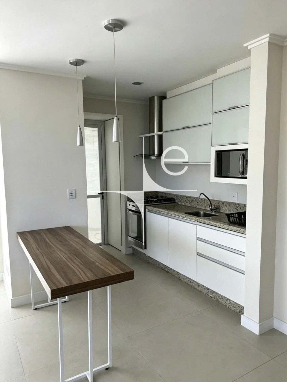 Apartment, 105 m², with a water view — photo 2