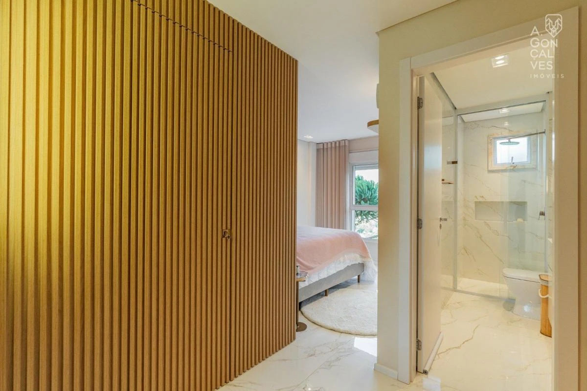 Water view in a 2-bedroom apartment, 106 m² — photo 31