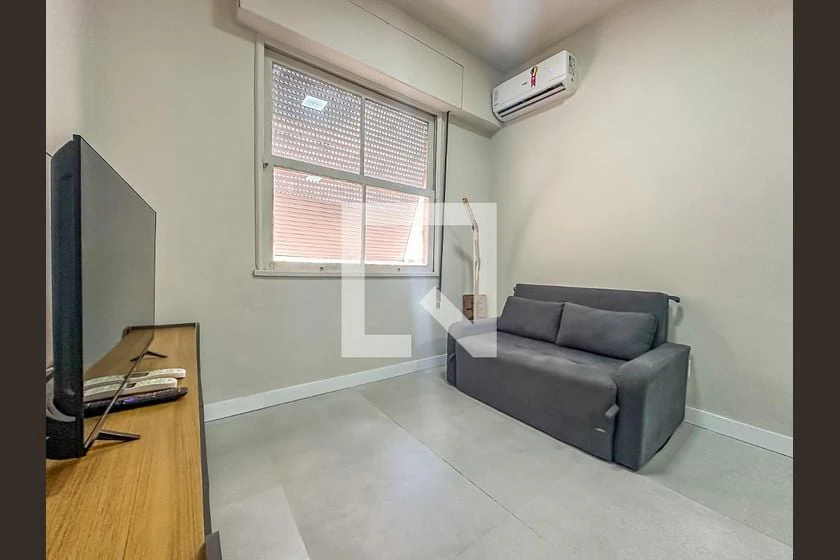 32 m² 1-bedroom apartment with a compact kitchenette — photo 19