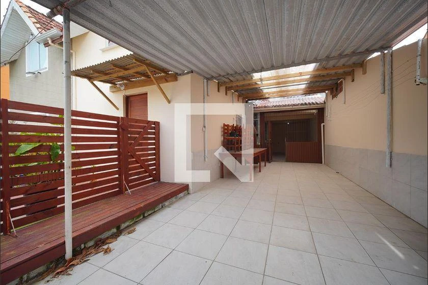 2-bedroom house with a washing machine in Florianópolis