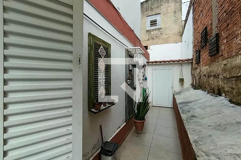 2-bedroom house for rent with a gas stove kitchen — photo 26