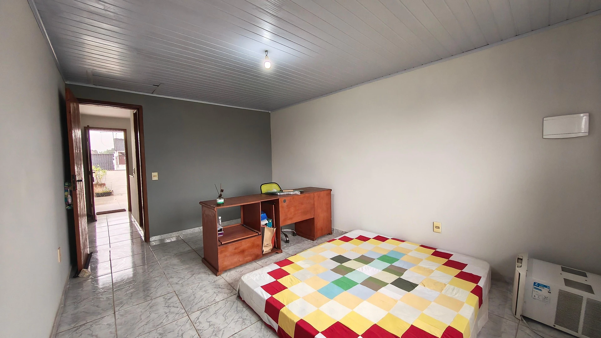 Casa con 4 dormitorios, 3 baños y jardín privado — photo 35