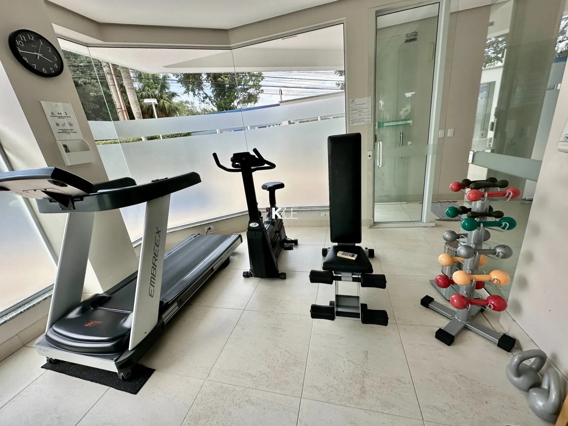 Furnished apartment, 111 m², with a water view — photo 32