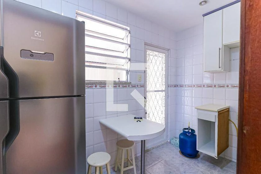 49 m² house with a washing machine and a bathtub — photo 3