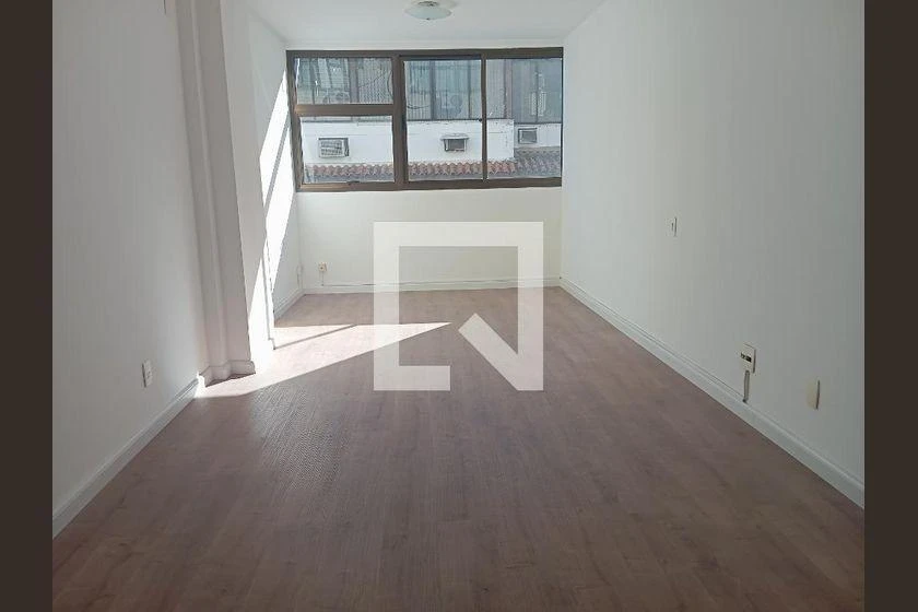 130 m² apartment with 3 bedrooms and a balcony — photo 32