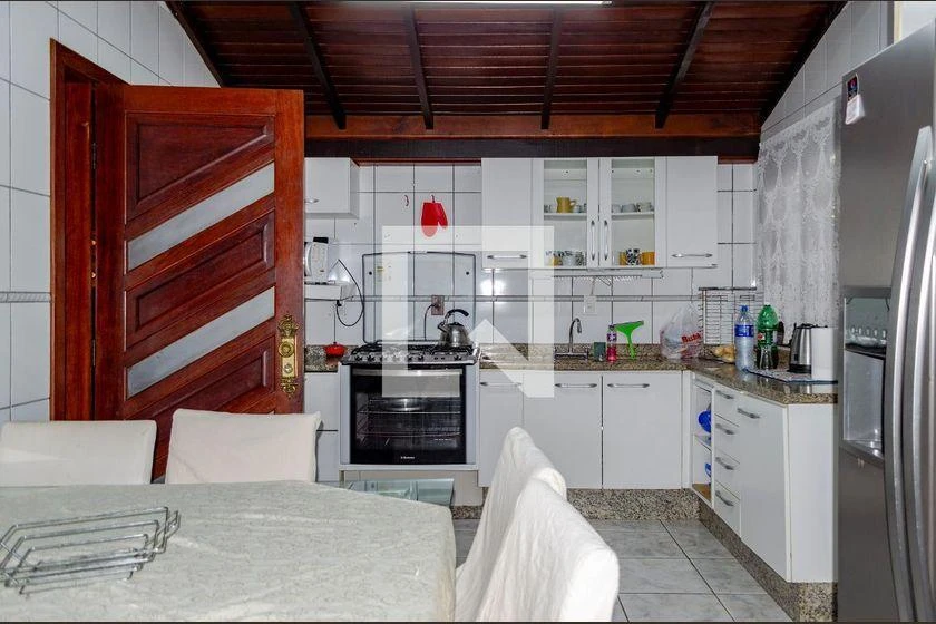 Furnished house for rent with 4 bedrooms and a pool — photo 2