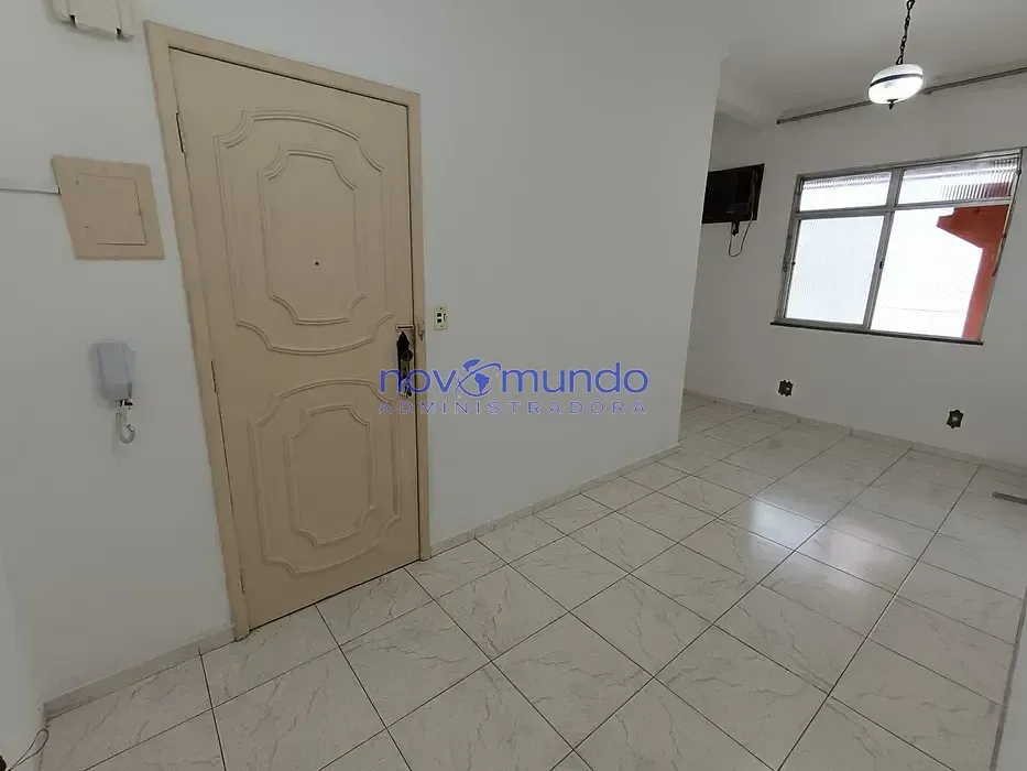 3-bedroom apartment, 1 with its own bathroom, 157 m² — photo 17