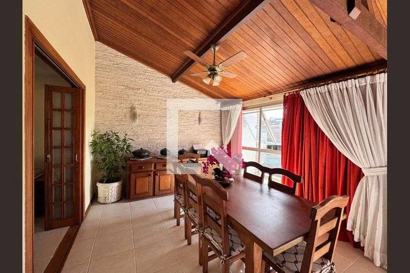Duplex penthouse with 3 bedrooms and 254 m², 2 parking — photo 18