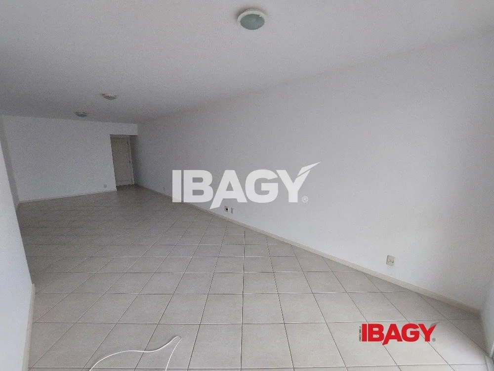 Мебльована квартира 151 м² з 3 спальнями — photo 22
