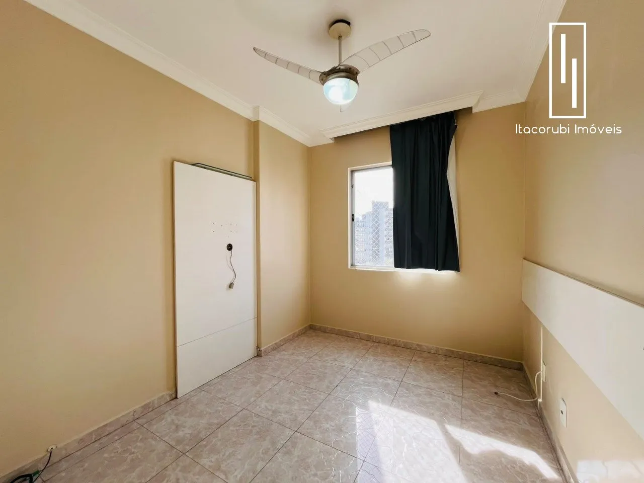 Departamento con balcón cerrado con vidrio en Florianópolis — photo 15