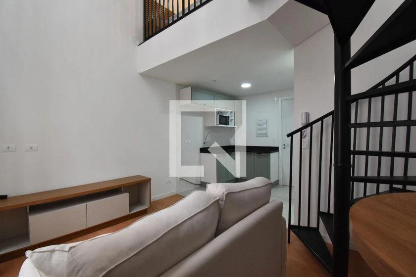 Furnished apartment, 36 m², with floor-to-ceiling windows — photo 8