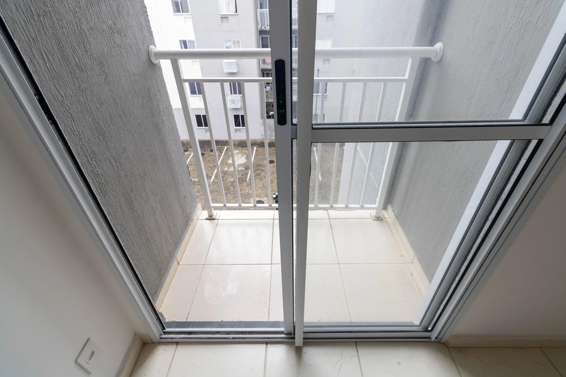 Unfurnished 2-bedroom apartment with 1 bathroom — photo 23