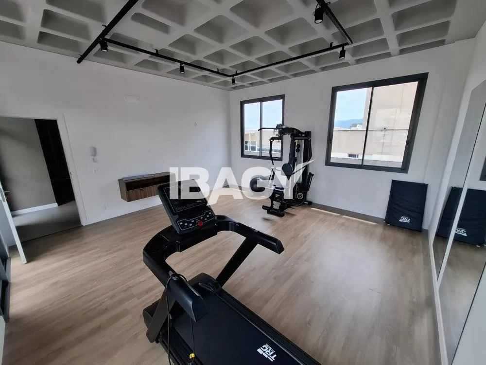 59 m² furnished studio with a ready workspace desk — photo 19