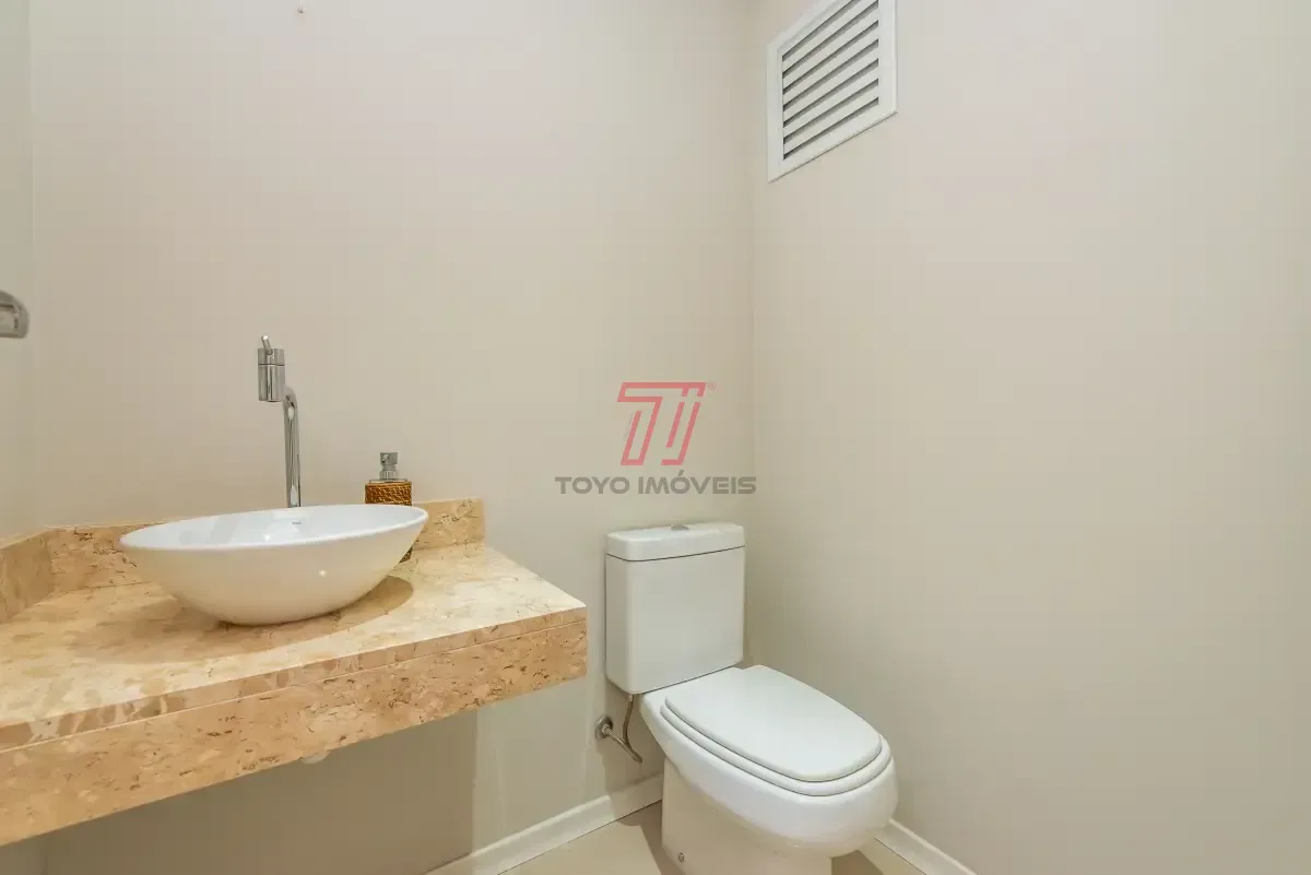 3-bedroom apartment with 197 m², 2 parking spots and balcony — photo 9