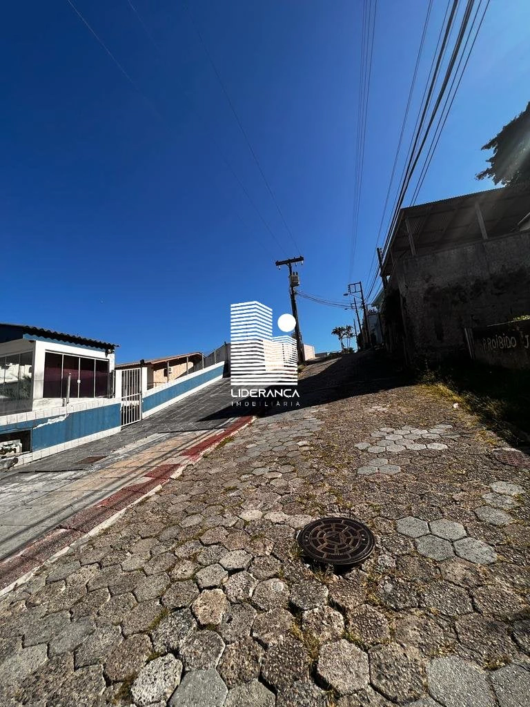 2-bedroom apartment with a mountain view in Florianópolis — photo 28