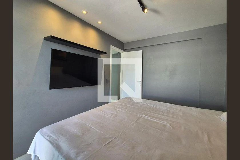 Furnished apartment with 5 bedrooms, balcony and 196 m² — photo 11