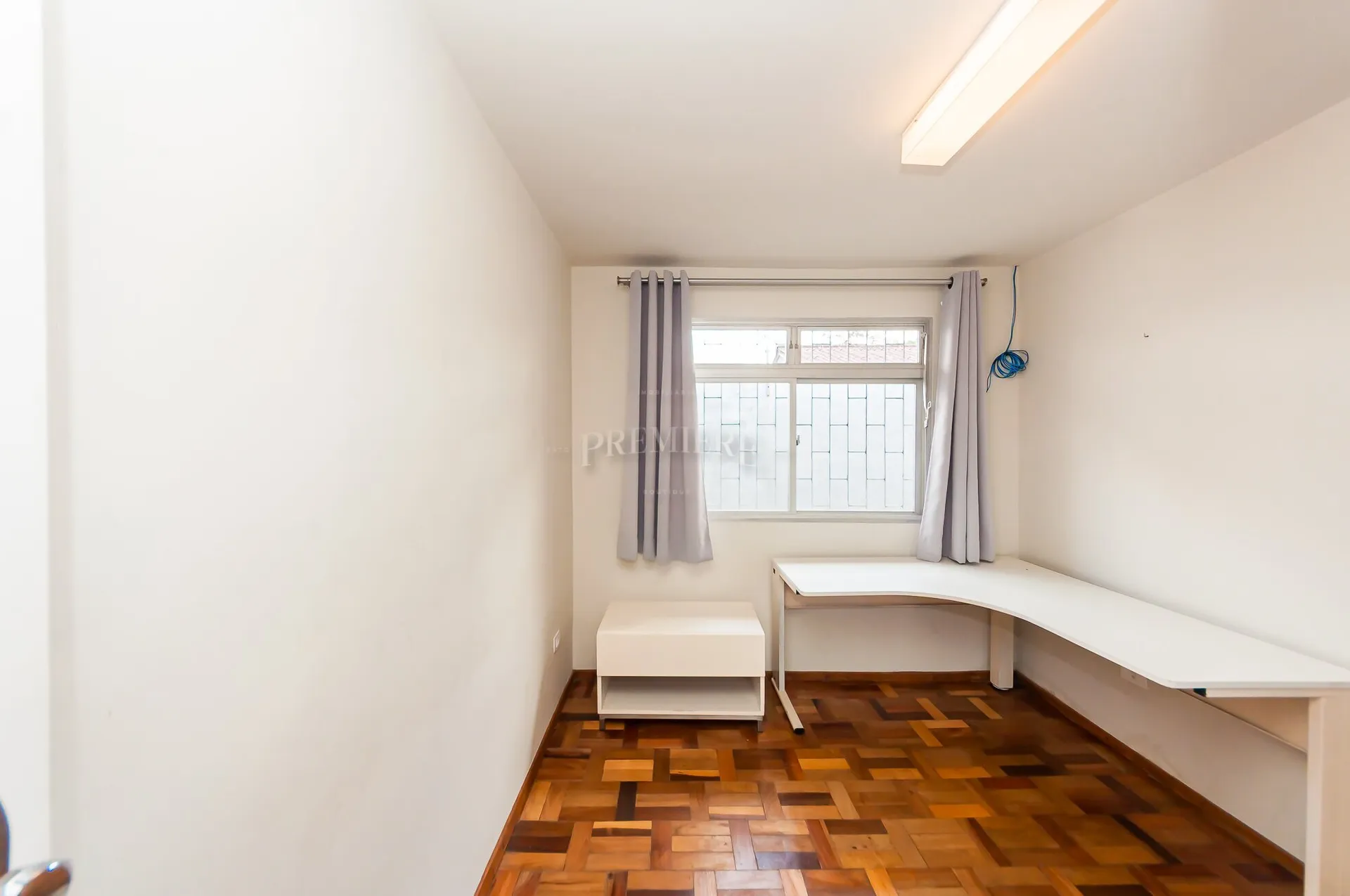 230 m² unfurnished apartment with 4 bedrooms and private garden — photo 15