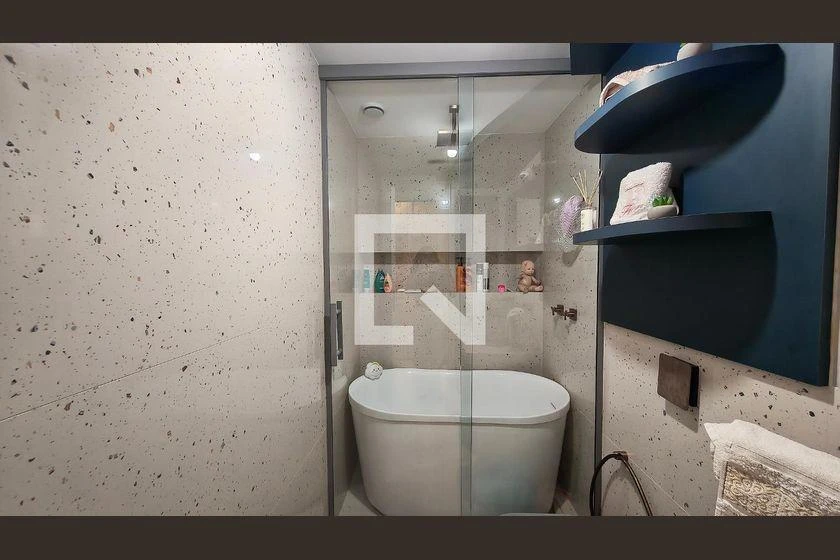 Панорамные окна и 3 спальни: квартира 123 м² — photo 17