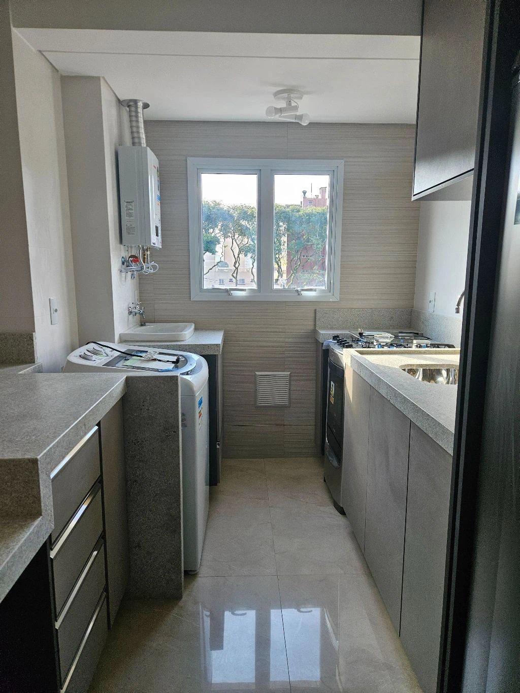 Apartamento de 2 quartos com 63 m² e 1 vaga — photo 2