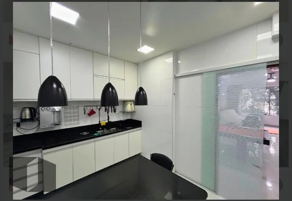 Furnished 3-bedroom apartment with open-plan kitchen — photo 8