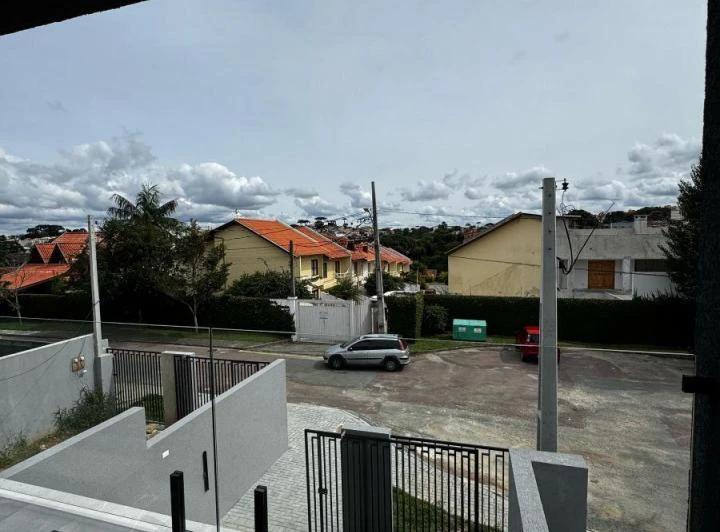 152 m² house with 3 en-suite bedrooms and enclosed balcony — photo 8