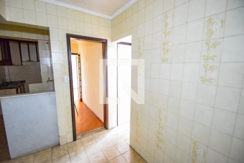 Apartment, 69 m², with wood or laminate floors — photo 5