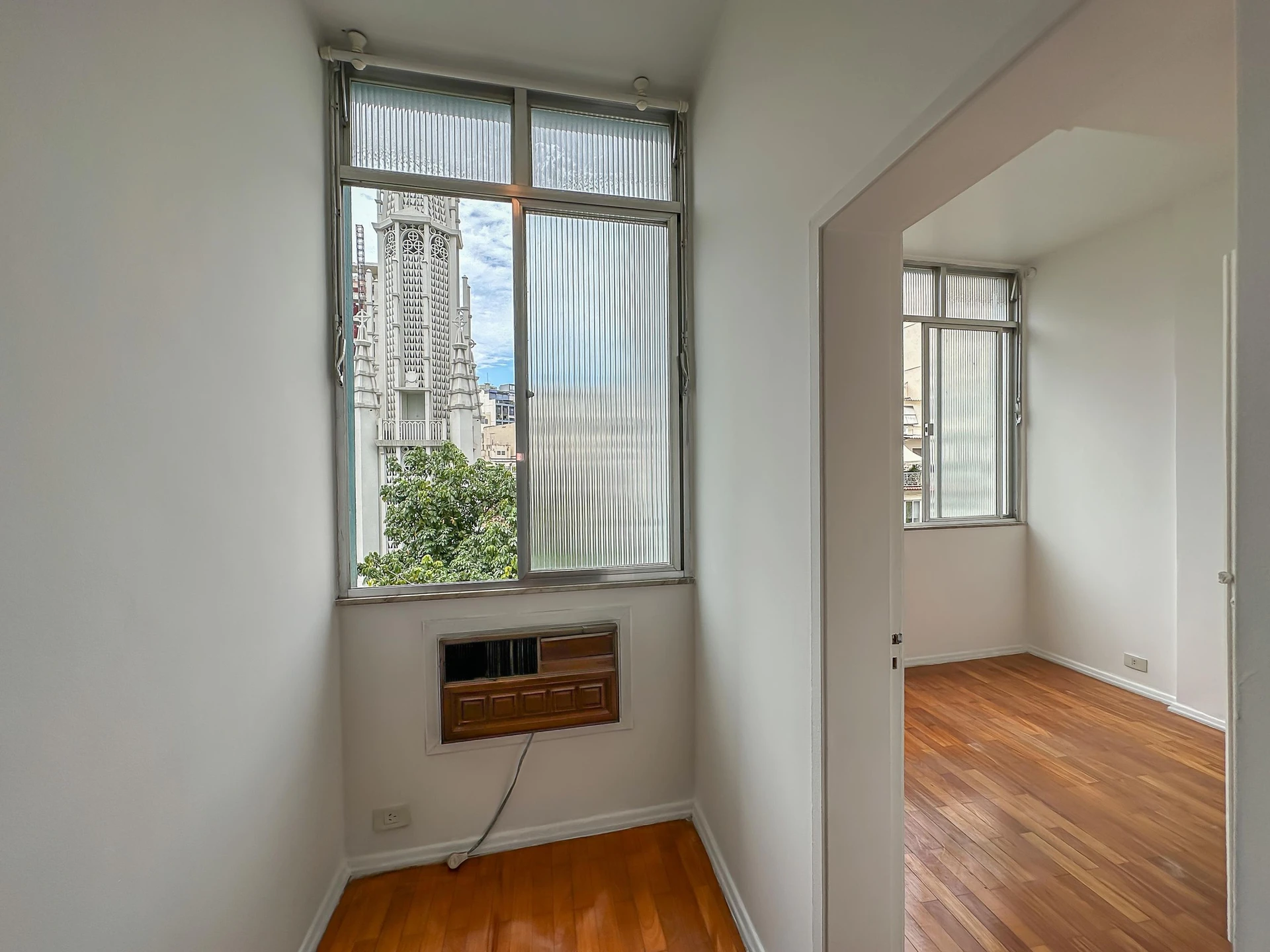 Washing machine in a 2-bedroom apartment, 80 m² — photo 38
