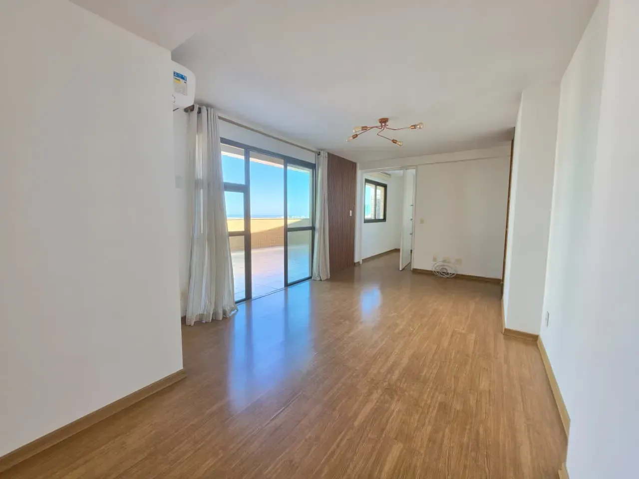 Penthouse with 3 bedrooms and 4 bathrooms, 198 m² — photo 16