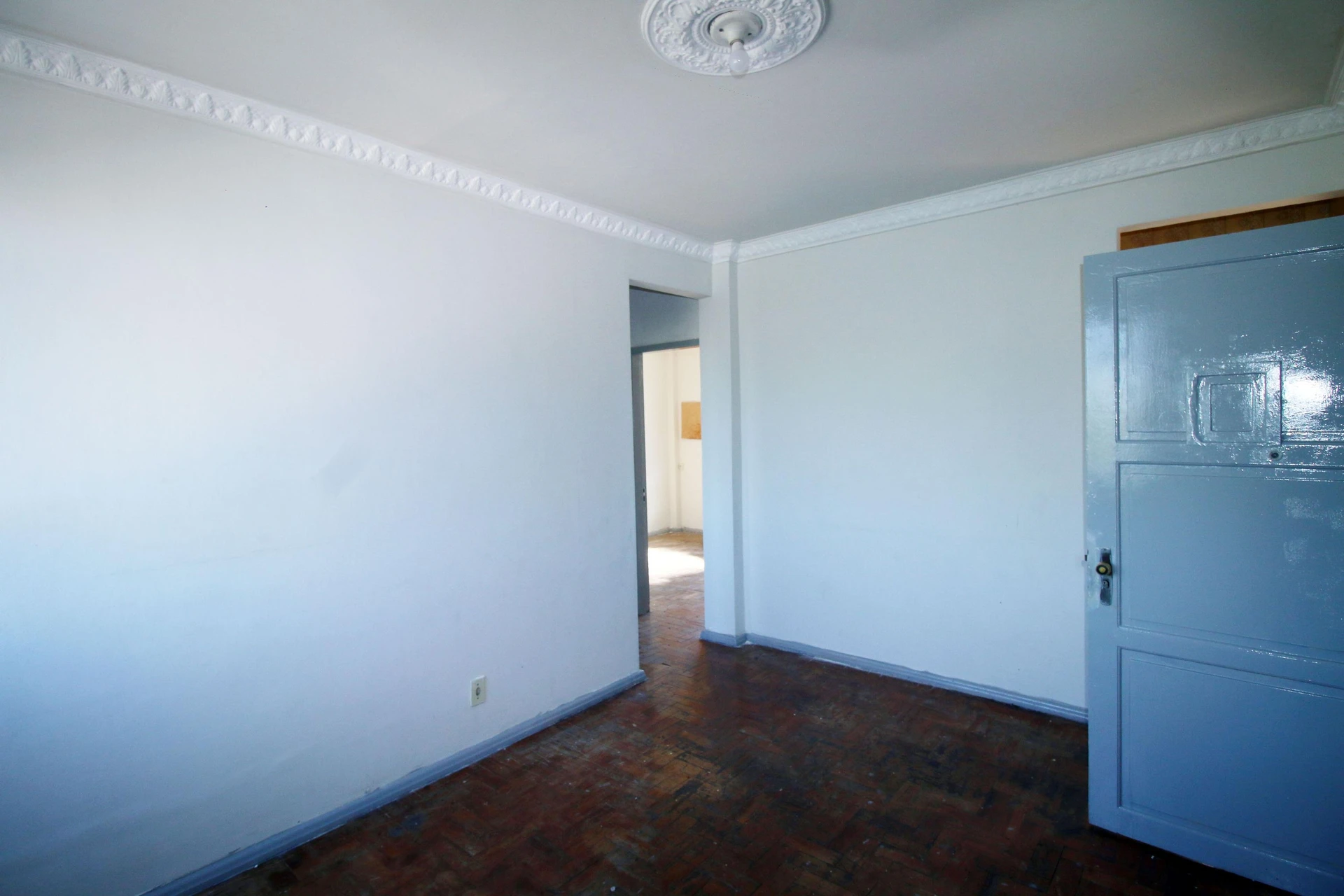 Apartamento sem mobília com 3 quartos e 1 banheiro — photo 25