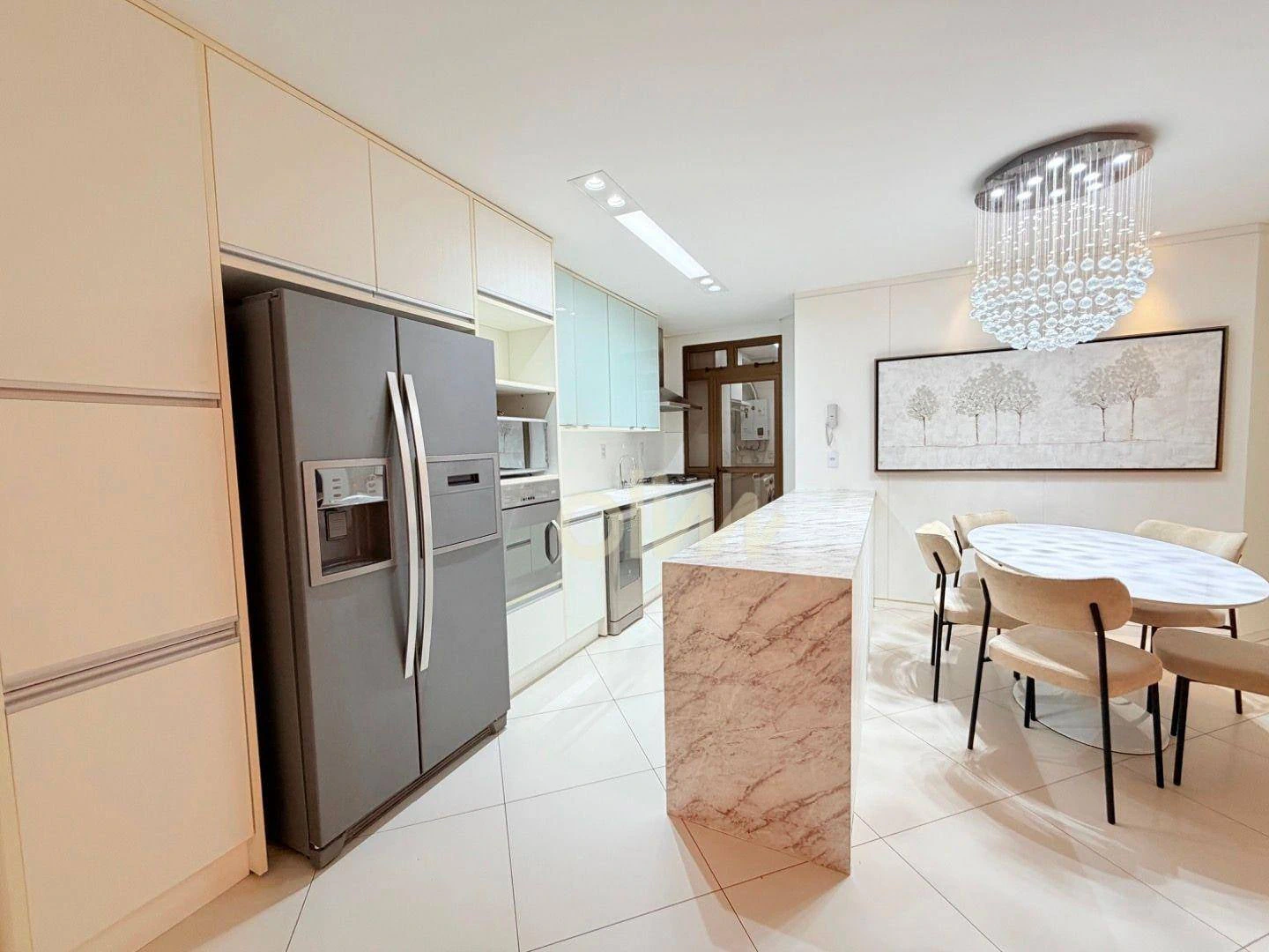 Apartamento de 3 dormitorios con 130 m² y 3 plazas — photo 2