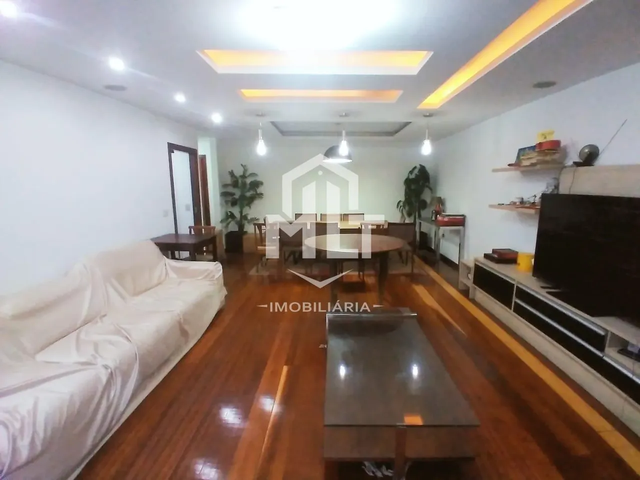 Apartamento com 4 quartos, varanda e ar-condicionado — photo 10