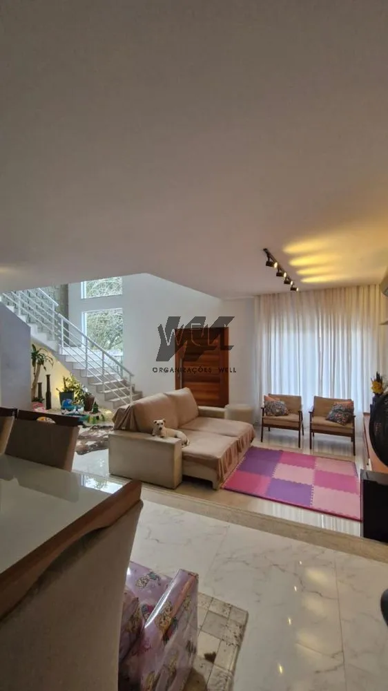House with 3 bedrooms and an open-plan gas kitchen — photo 13