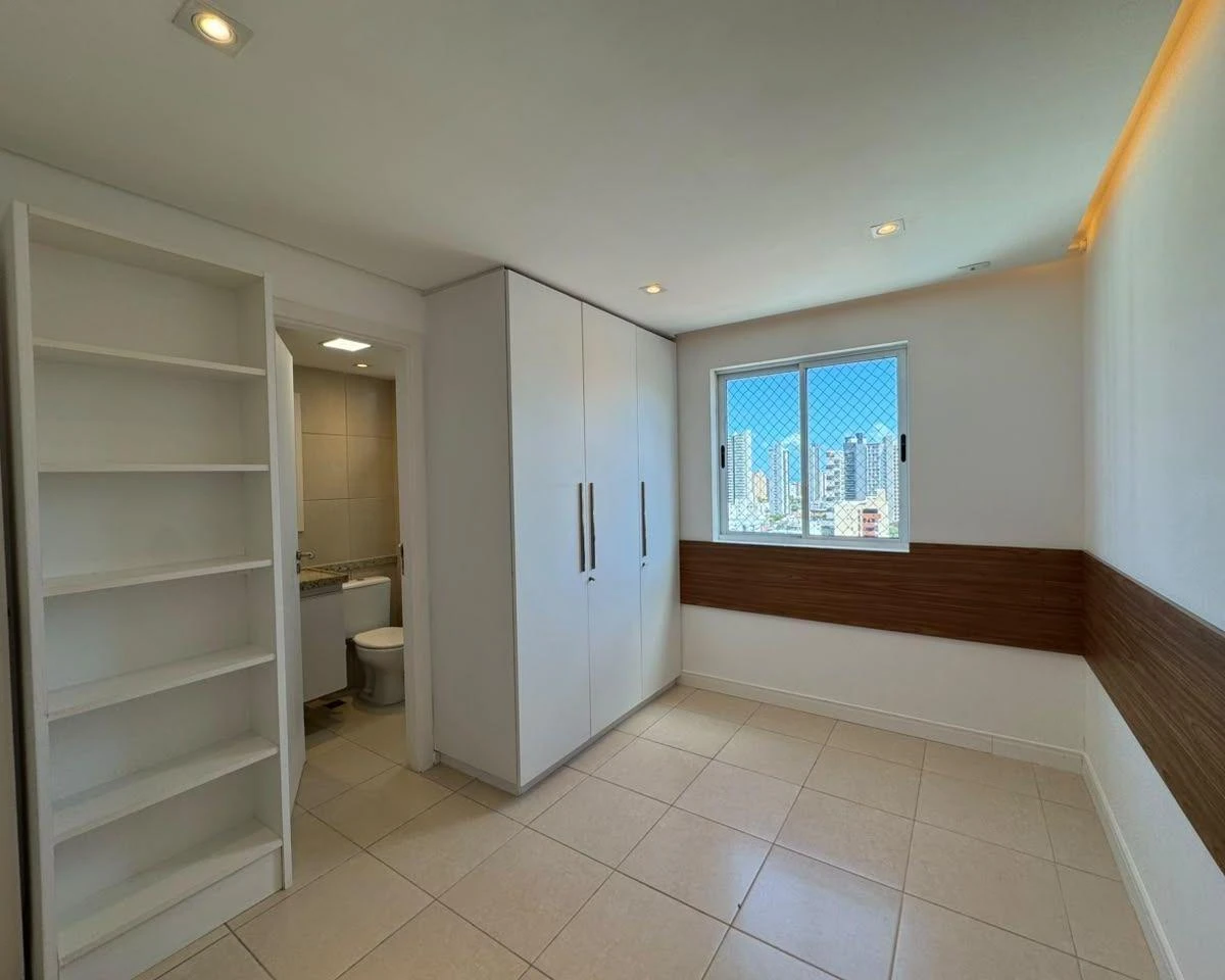 142 m² apartment with a water view and a home office — photo 14