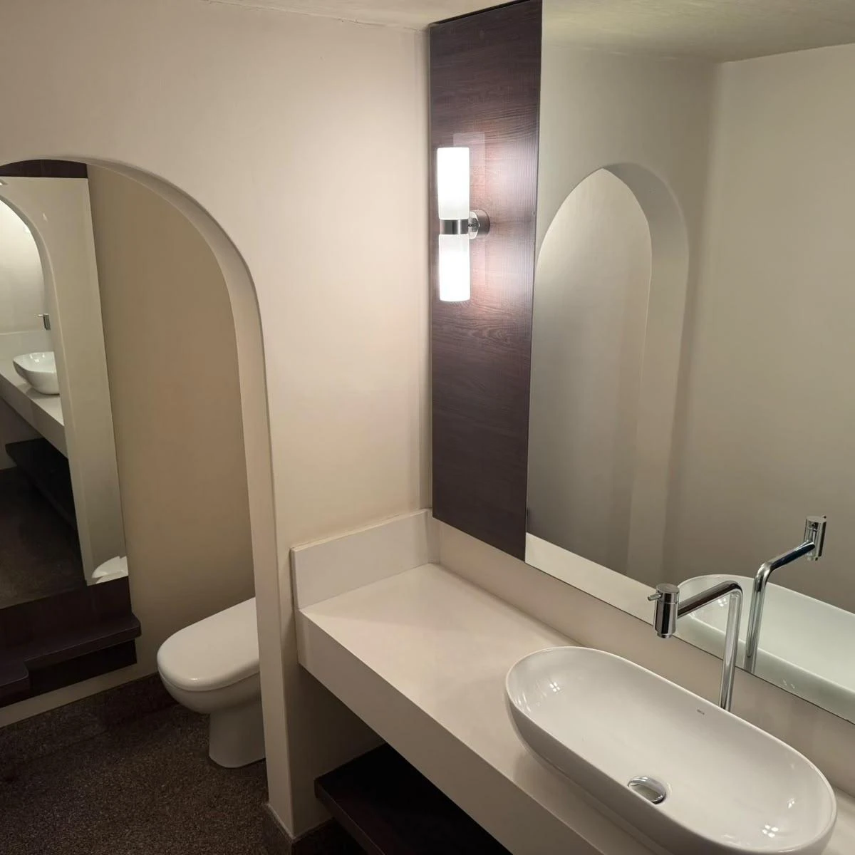 Мебльований будинок на 683 м² з 7 спальнями — photo 18