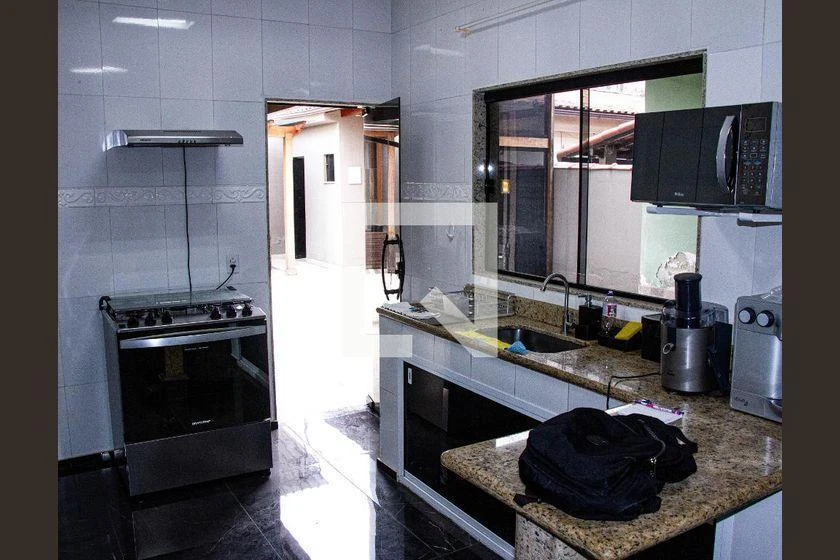 Casa de 4 dormitorios con espacio de home office — photo 7