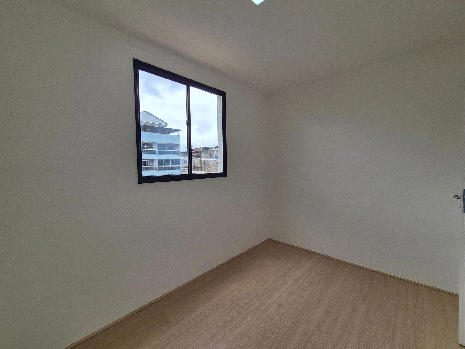 2-bedroom apartment in a building with a gym — photo 22