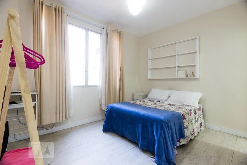 Furnished studio with open-plan kitchen and gas stove — photo 8