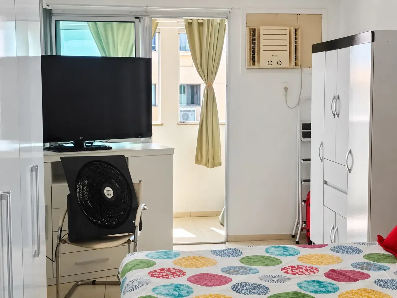 94 m² apartment with a mountain view and a washing machine — photo 5