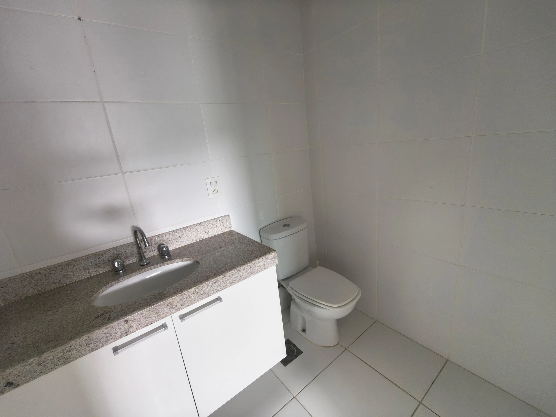 Apartamento, 82 m², com janelas do piso ao teto — photo 24