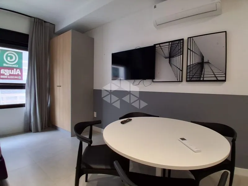 1 quarto e janelas do piso ao teto: apartamento de 45 m² — photo 12