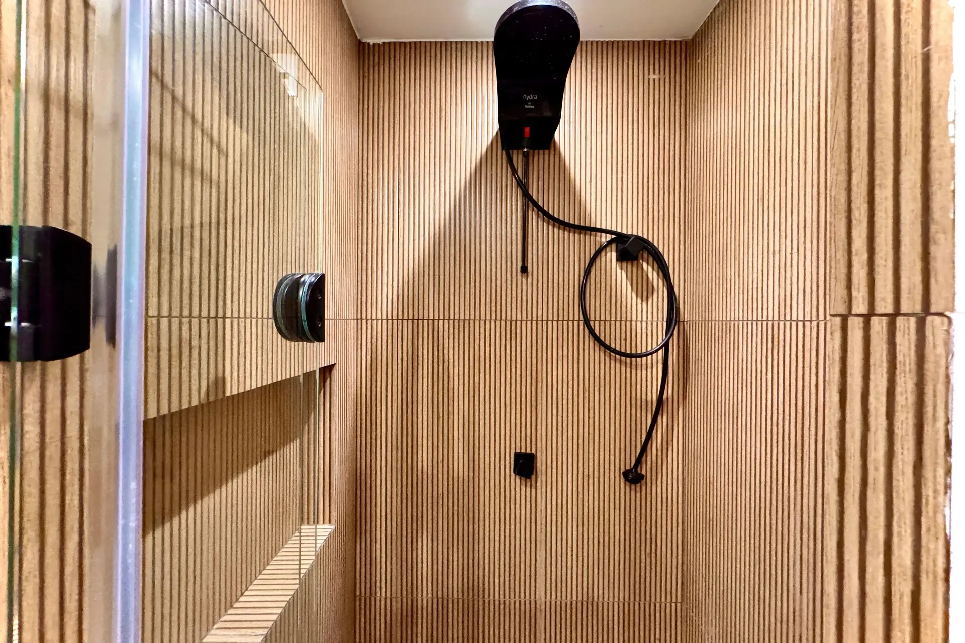 1 quarto e janelas do piso ao teto: apartamento de 30 m² — photo 26
