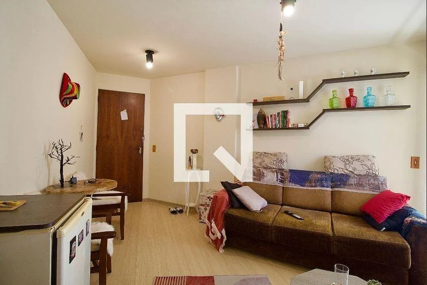 Furnished apartment, 29 m², with a walk-in closet — photo 9