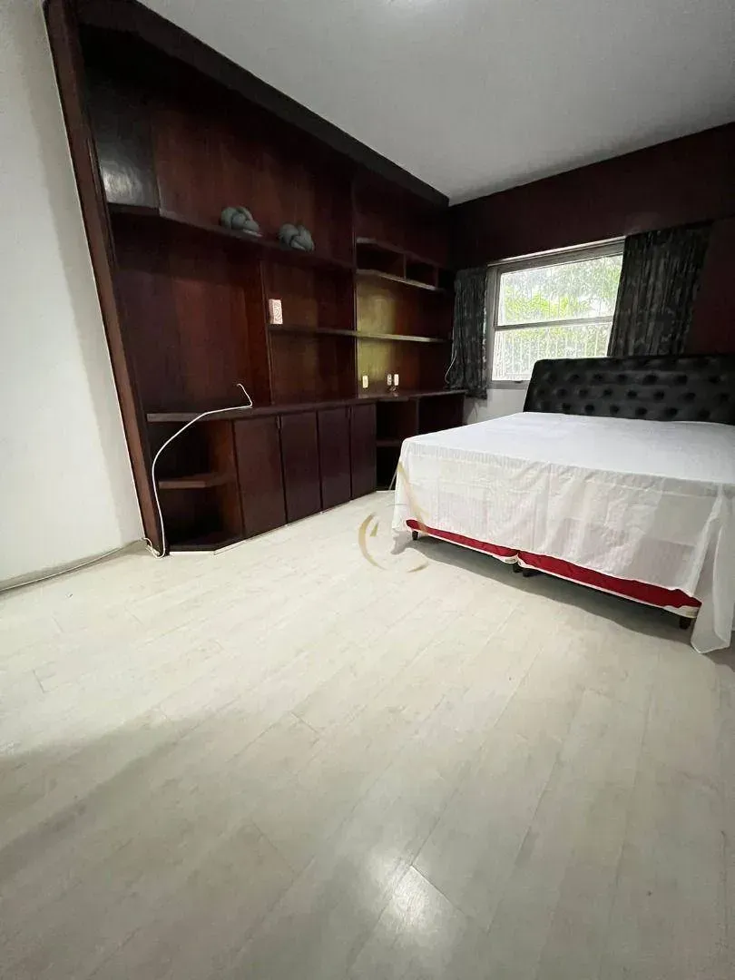 Rental apartment with 5 bedrooms and 4 bathrooms — photo 23