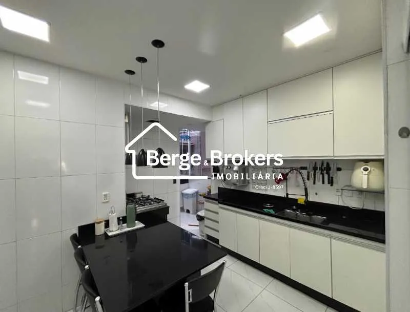 Furnished 3-bedroom apartment with 3 bathrooms — photo 4